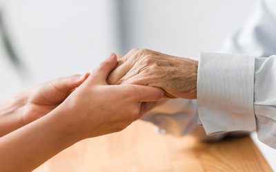 Alzheimer : accompagner les seniors à défaut de guérir !